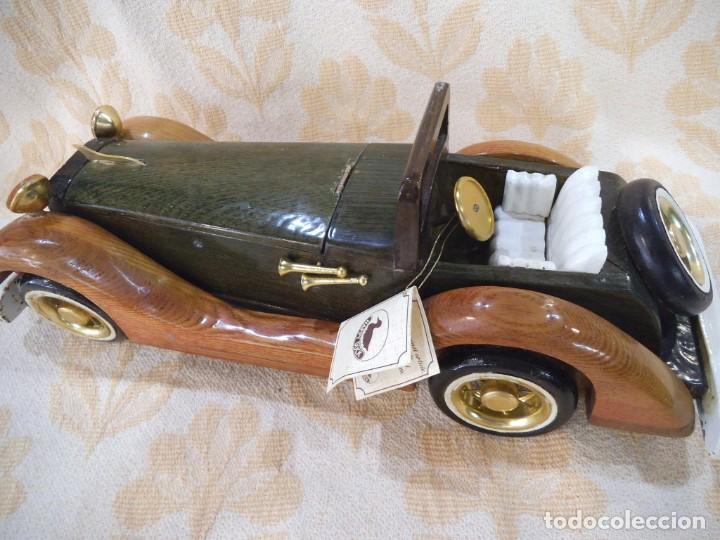 Vintage: COCHE DE MADERA - Foto 2