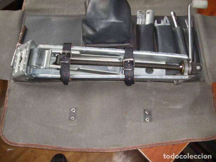 Vintage: MALET&Iacute;N HERRAMIENTAS COCHE CL&Aacute;SICO - Foto 4