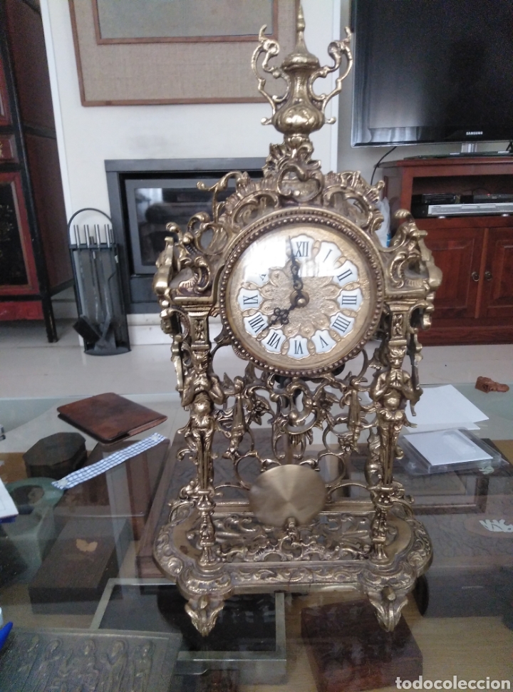 Vintage: Reloj de sobremesa en bronce. - Foto 1