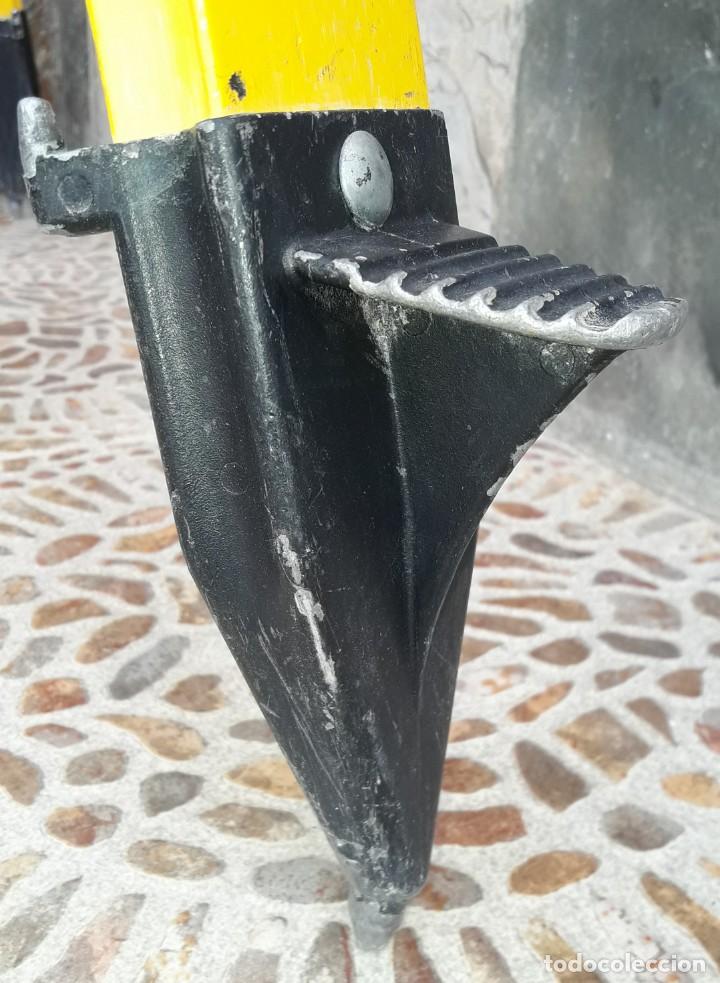 Vintage: TRIPODE DE MADERA TOPOGRAFICO - POLIVALENTE - Foto 4