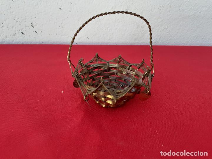 Vintage: cesto de alambre dorado - Foto 1