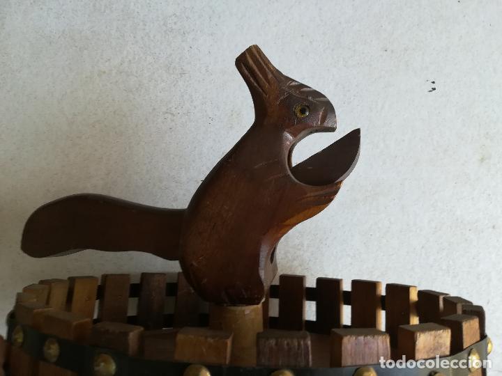 Vintage: Cascanueces de madera forma ardilla - Foto 1
