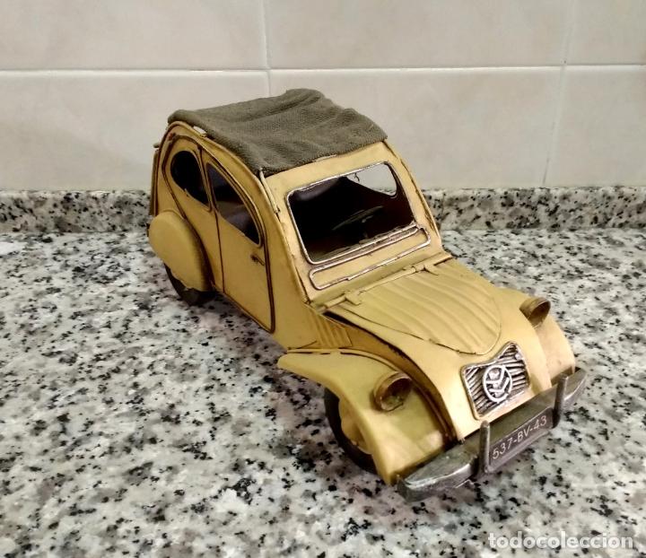 Vintage: Citr&ouml;en 2 cv R&uacute;stica de Chapa de Acero Pintada.JayLand.
