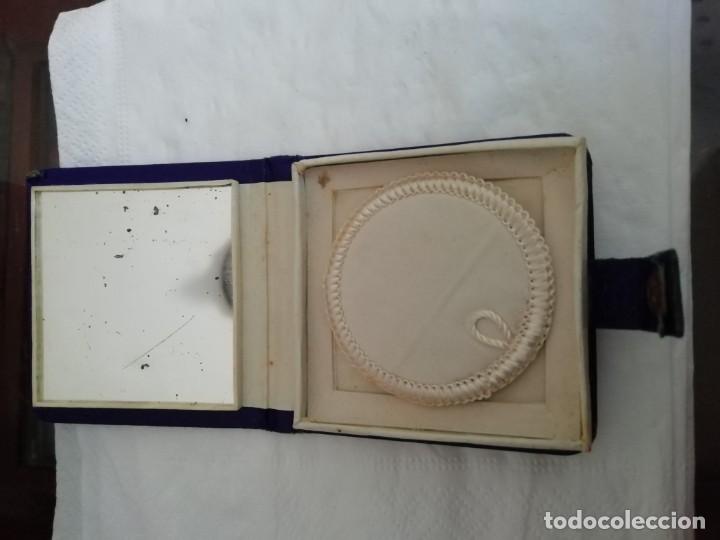 Vintage: Antigua polvera con espejo sevilla - Foto 2