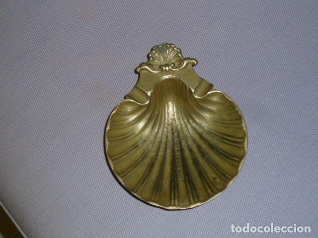 Vintage: Cenicero bronce con forma de concha bautismal. - Foto 4