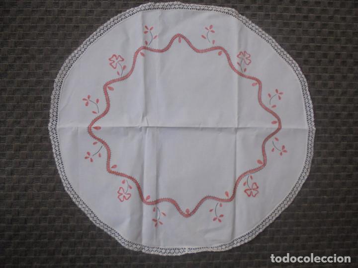 Vintage: vintage mantel redondo bordado a mano
