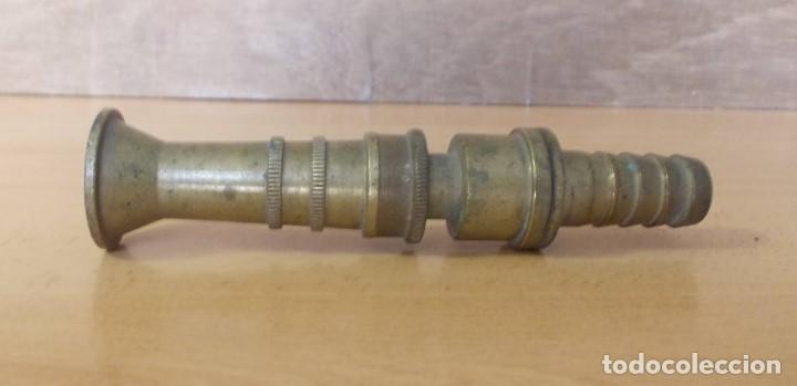 Vintage: Lanza de riego regulable de Lat&oacute;n - Foto 1