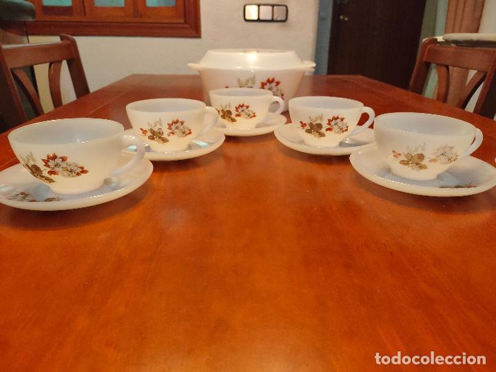 Vintage: Lote sopera y tazas Arcopal - Foto 3