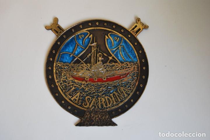 Vintage: PLACA DE BRONCE - LA SARDINA - BARCO PESQUERO - OJO DE BUEY - PESCA - PESCADOR
