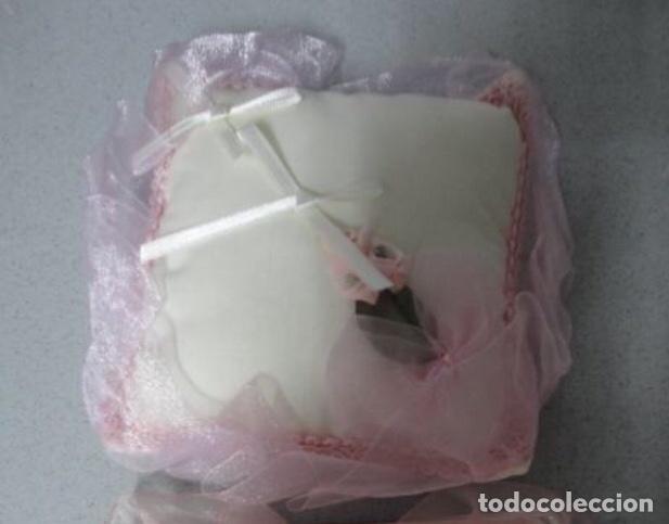 coj&iacute;n para anillos boda