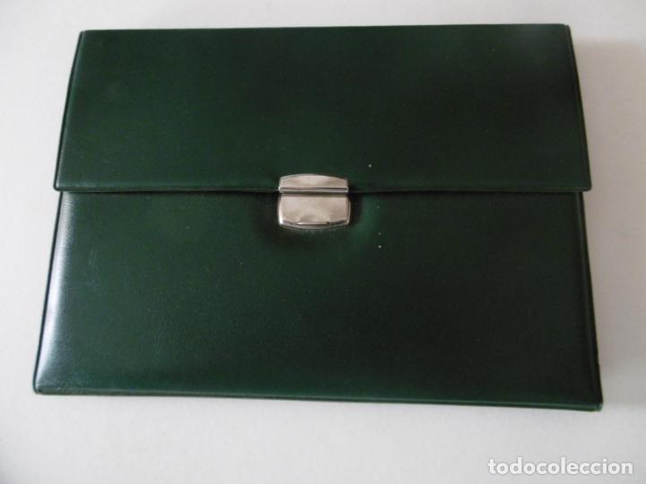Vintage: CARPETA ACOLCHADA VERDE - CON BROCHE - CARTAS Y SOBRES - MOVICOLOR - SIN USAR