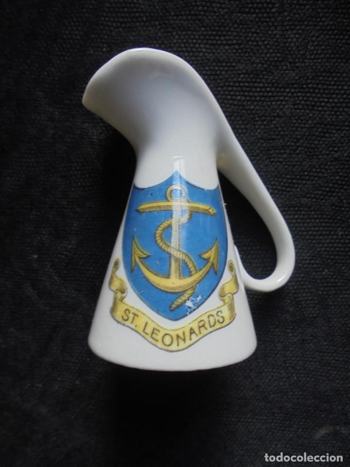 Vintage: Vintage pieza souvenir crested china escudo St. Leonards