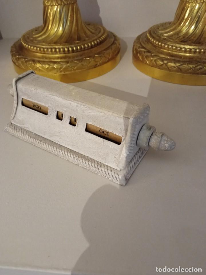 Vintage: Fechador de metal para escritorio - Foto 1