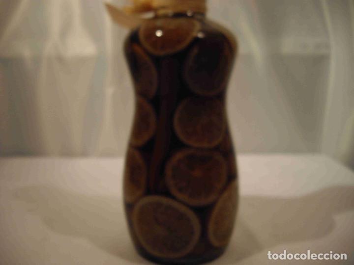 Vintage: BOTELLA CURVA ACEITU LIMON Y GUINDI - Foto 2