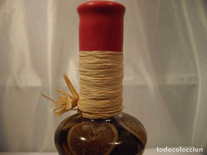 Vintage: BOTELLA CURVA ACEITU LIMON Y GUINDI - Foto 3