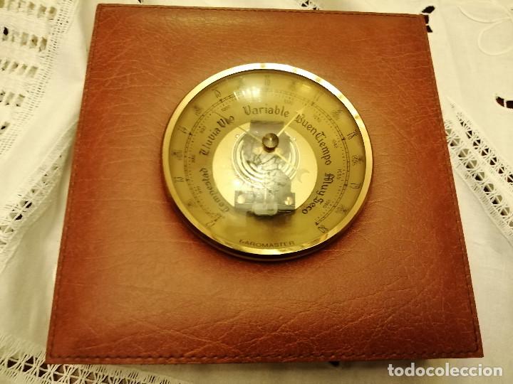 Vintage: CUELGA LLAVES CON BAROMETRO - Foto 1