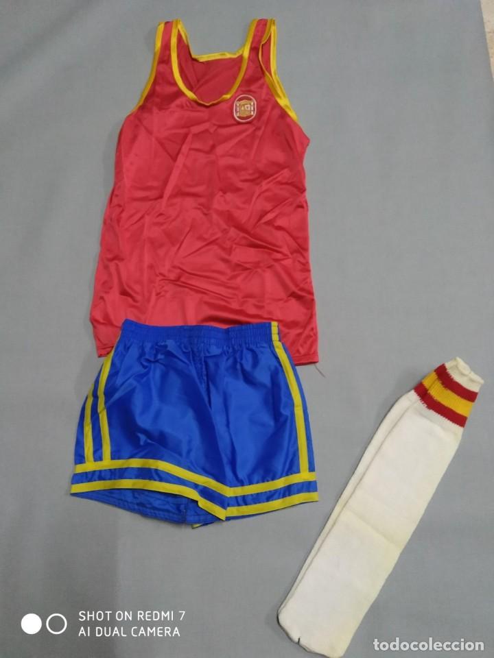 Vintage: EQUIPAGE BALON-CESTO SELECCION ESPA&Ntilde;OLA