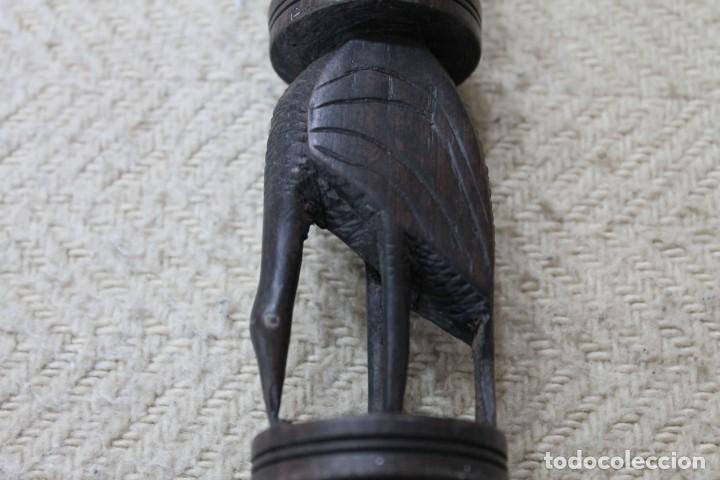 Vintage: PORTAVELAS TALLADO MADERA - Foto 4