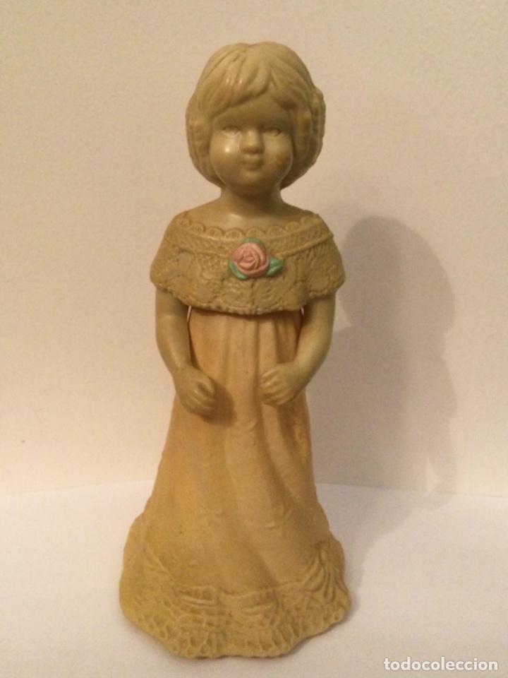Vintage: NI&Ntilde;A CON ROSA, AVON, A&Ntilde;O 70 - Foto 1