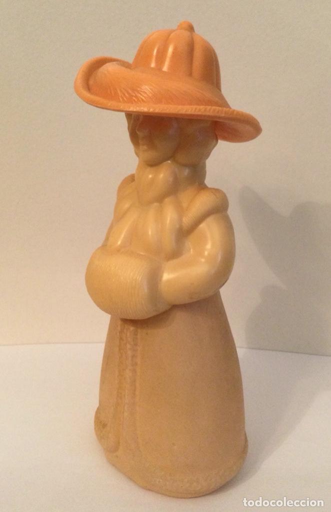 Vintage: MUJER DE INVIERNO, AVON A&Ntilde;O 70 - Foto 3