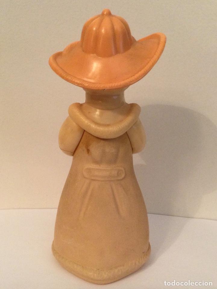 Vintage: MUJER DE INVIERNO, AVON A&Ntilde;O 70 - Foto 5