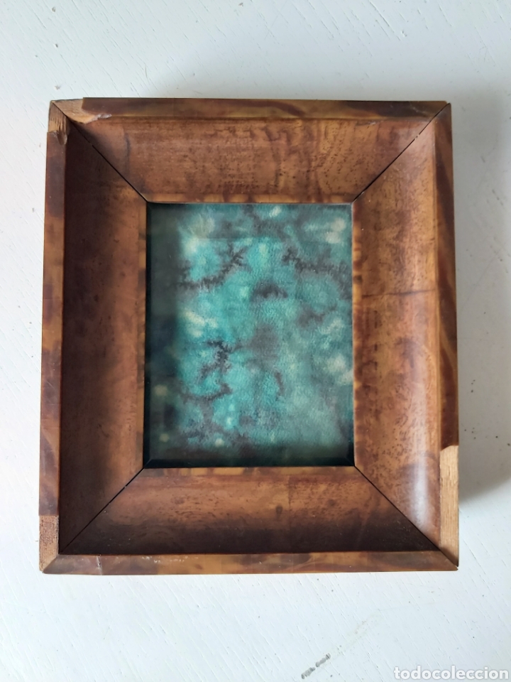 Vintage: Marco de fotos de madera con cristal, de peque&ntilde;o tama&ntilde;o.