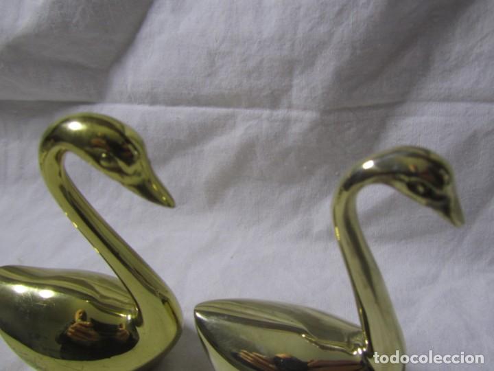 Vintage: Familia de cisnes de bronce - Foto 11