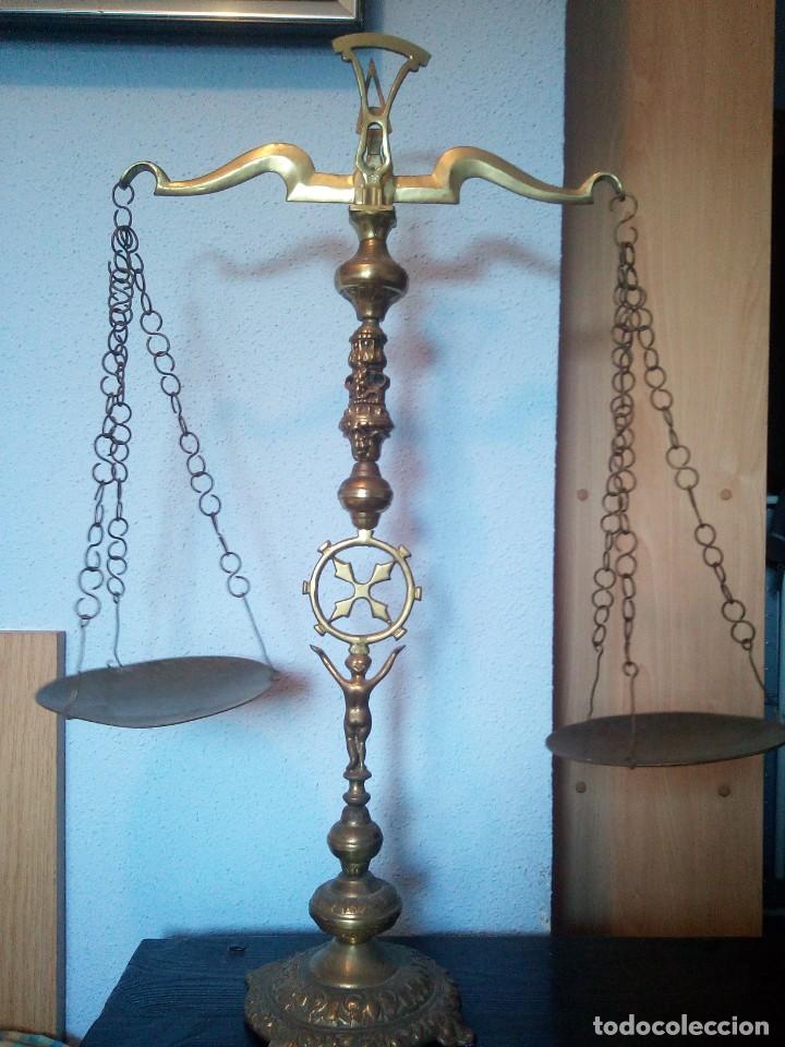 Vintage: BALANZA ANTIGUA DE BRONCE - Foto 2