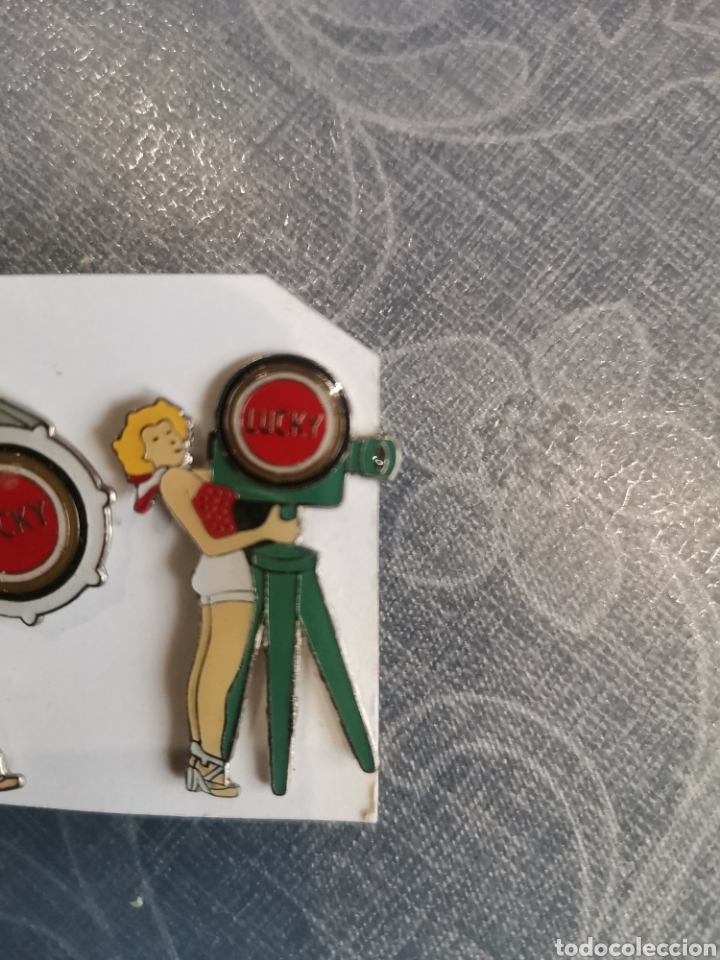 Vintage: Lote de pin Lucky Strike - Foto 5