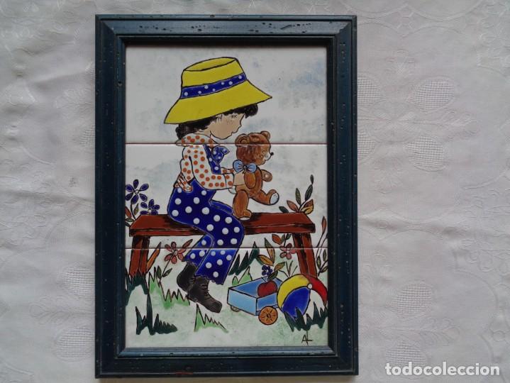 Vintage: PANEL DE 3 AZULEJOS. SIGLO XX. FIRMADO CON INICIALES: AL. MEDIDAS CON MARCO: 35 X 25 Cm.
