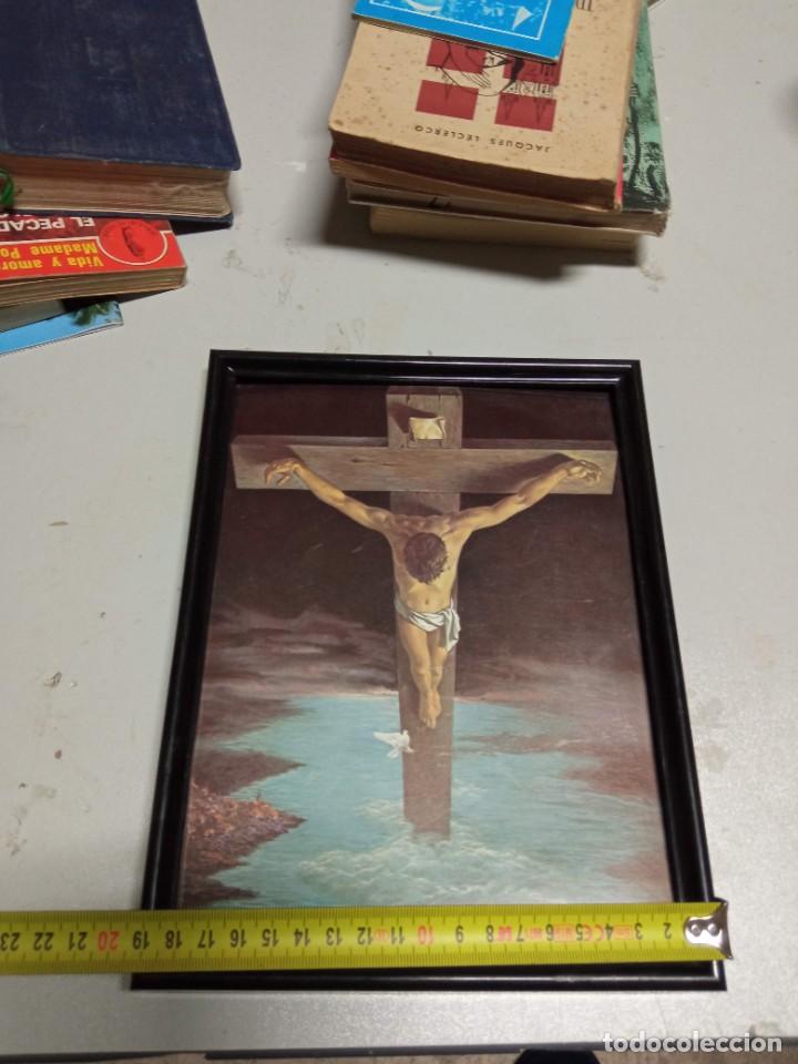Vintage: Cuadro de un cristo Crucificado - Foto 2