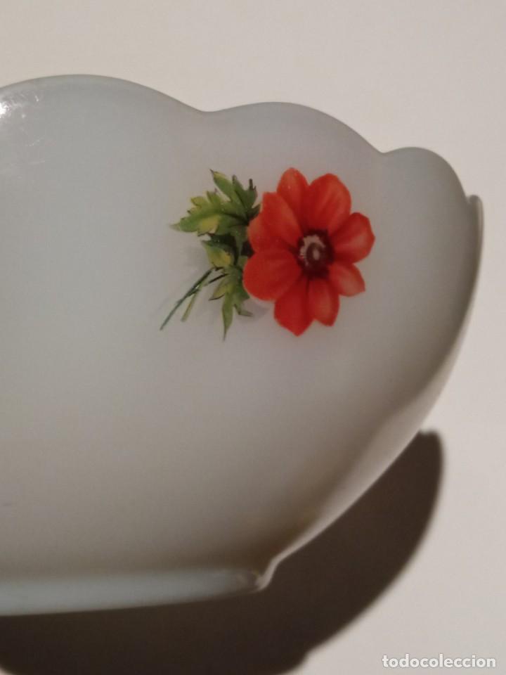 Vintage: FUENTE ENSALADERA ARCOPAL con flores - Foto 2