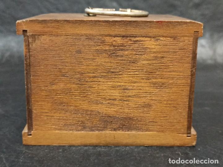 Vintage: Mueblecito con posavasos. C8 - Foto 3