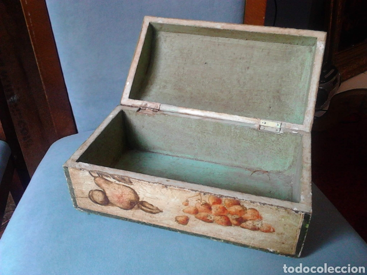 Vintage: Caja de madera pintada. - Foto 2