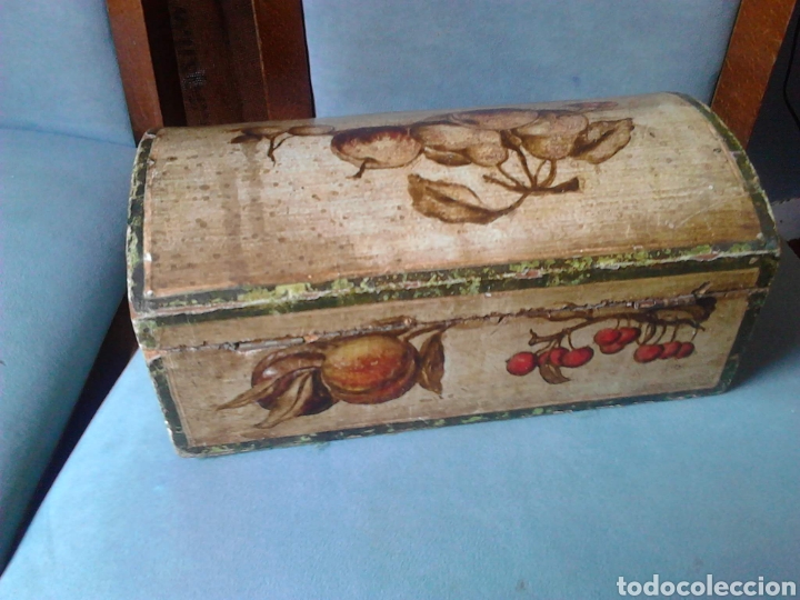 Vintage: Caja de madera pintada. - Foto 3