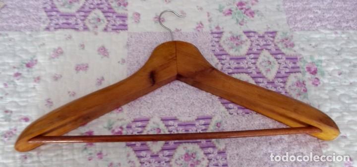Vintage: PERCHA DE MADERA ANTIGUA-A&Ntilde;OS 60-70
