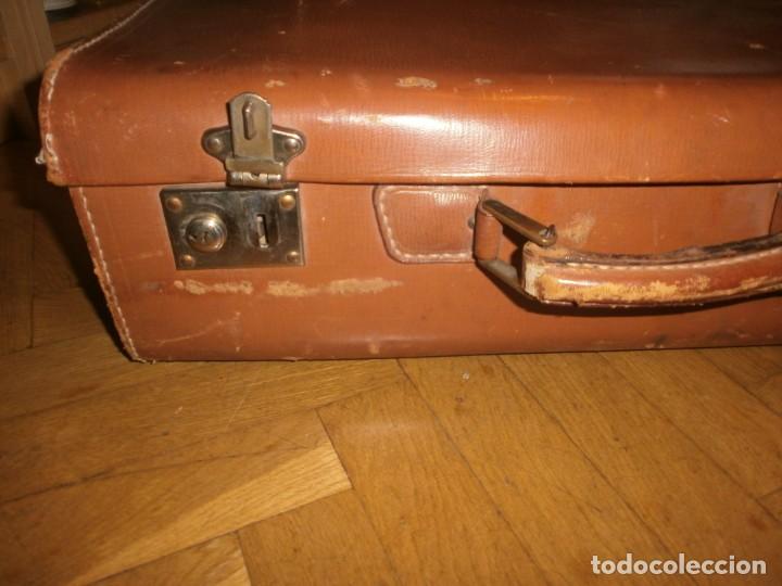 pequeña maleta vintage en cuero marrón. - Compra venta en todocoleccion