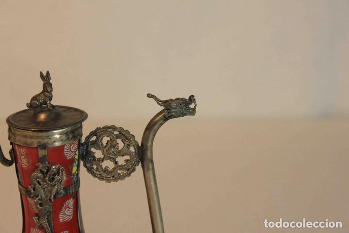 Vintage: TETERA CHINA ROJA Y METAL - Foto 2