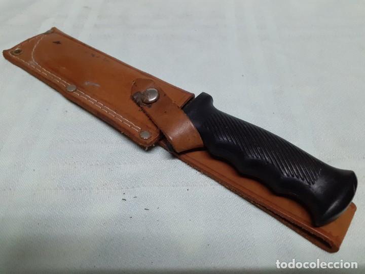 Vintage: Machete y abrebotellas con funda - Foto 2