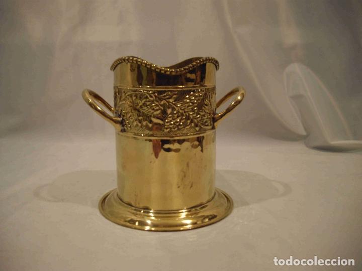 Vintage: BOTELLERO LATON HOJAS - Foto 1