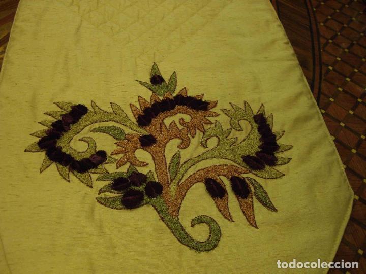 Vintage: CAMINO DE MESA DORADO - Foto 3