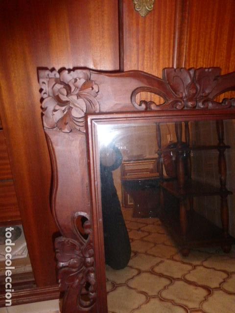 Vintage: ESPEJO DE MADERA TALLADA. - Foto 2