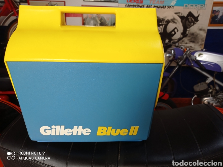 Vintage: NEVERA PORT&Aacute;TIL GILLETTE BLUE II - Foto 1