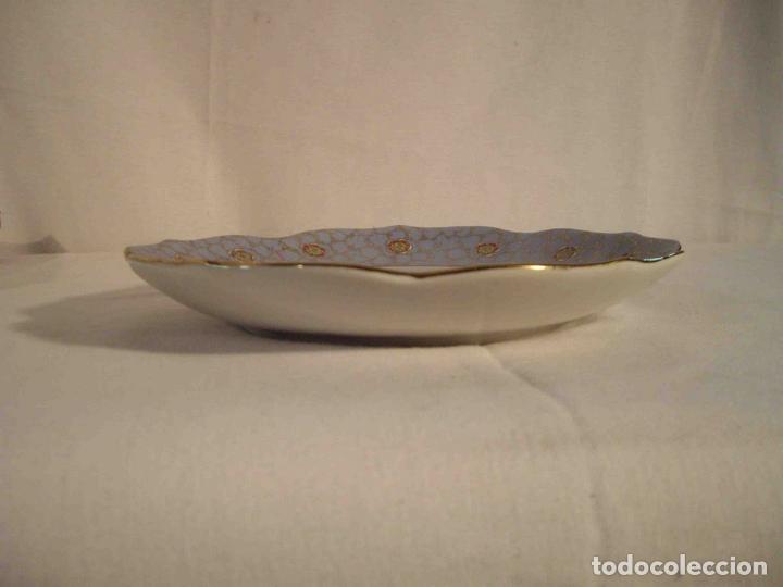 Vintage: SET PLATO PORCELANA EXPOSITOR MADERA - Foto 4