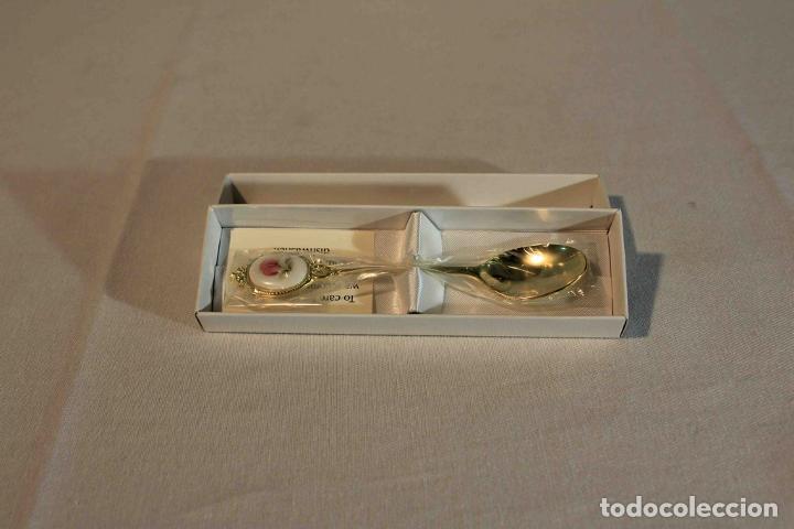 Vintage: CUCHARILLA ROYAL ALBERT ABRIL - Foto 1