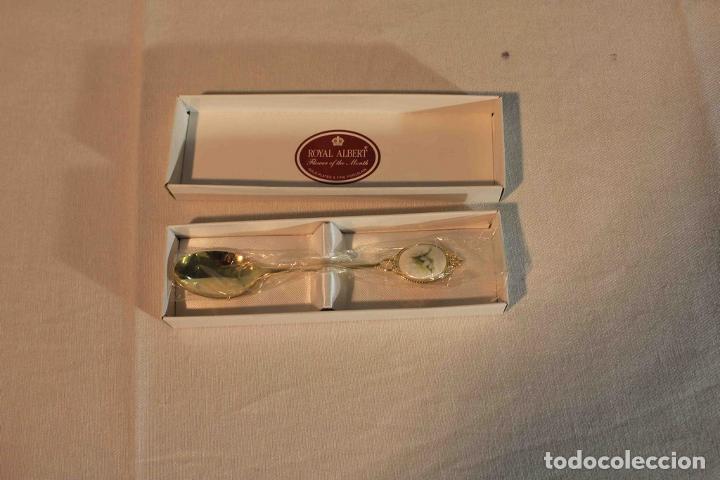 Vintage: CUCHARILLA ROYAL ALBERT ENERO - Foto 1