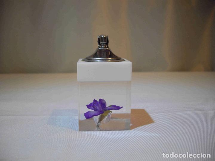 Vintage: MECHERO MESA FLOR LILAQ - Foto 1