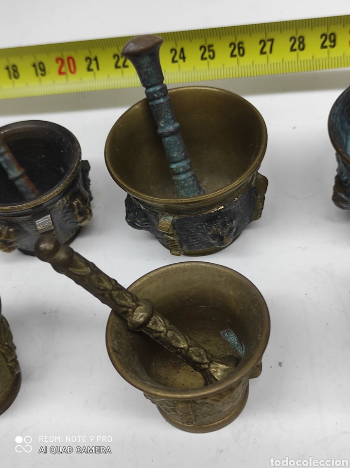 Vintage: Seis peque&ntilde;os morteros miniatura bronce. - Foto 6