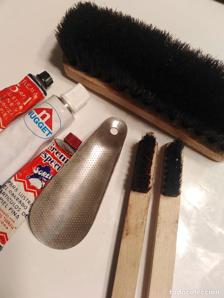 Vintage: ESTUCHE PARA LA LIMPIEZA DEL CALZADO - Foto 2
