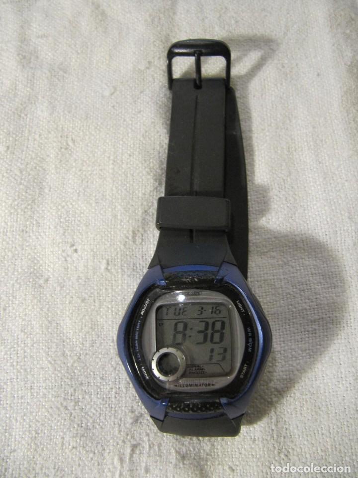 Vintage: RELOJ DE PULSERA - CASIO ILLUMINATOR - FUNCIONA - Foto 2